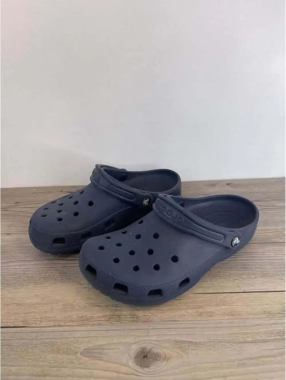 Crocs Classic Clogs M7 W9